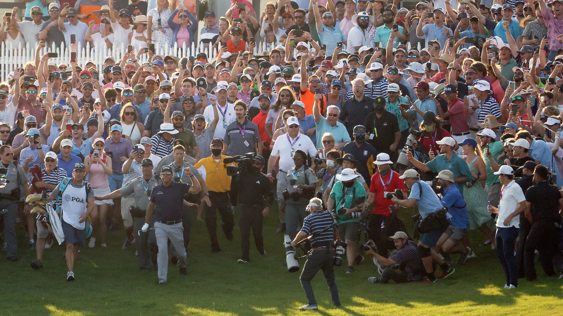 Phil-Mickelson-052521-Getty-FTR