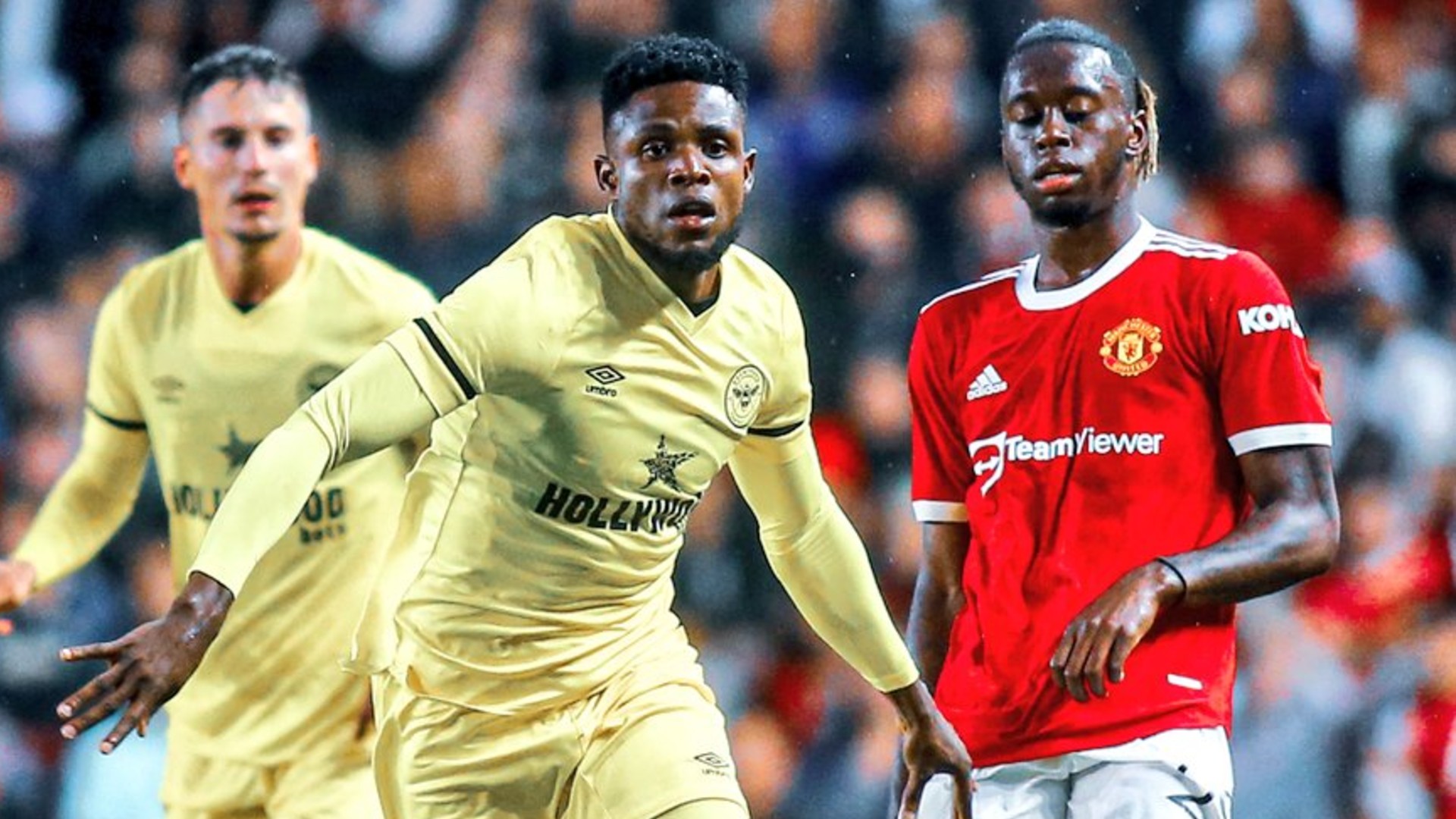 Frank Onyeka of Brentford vs Manchester United.