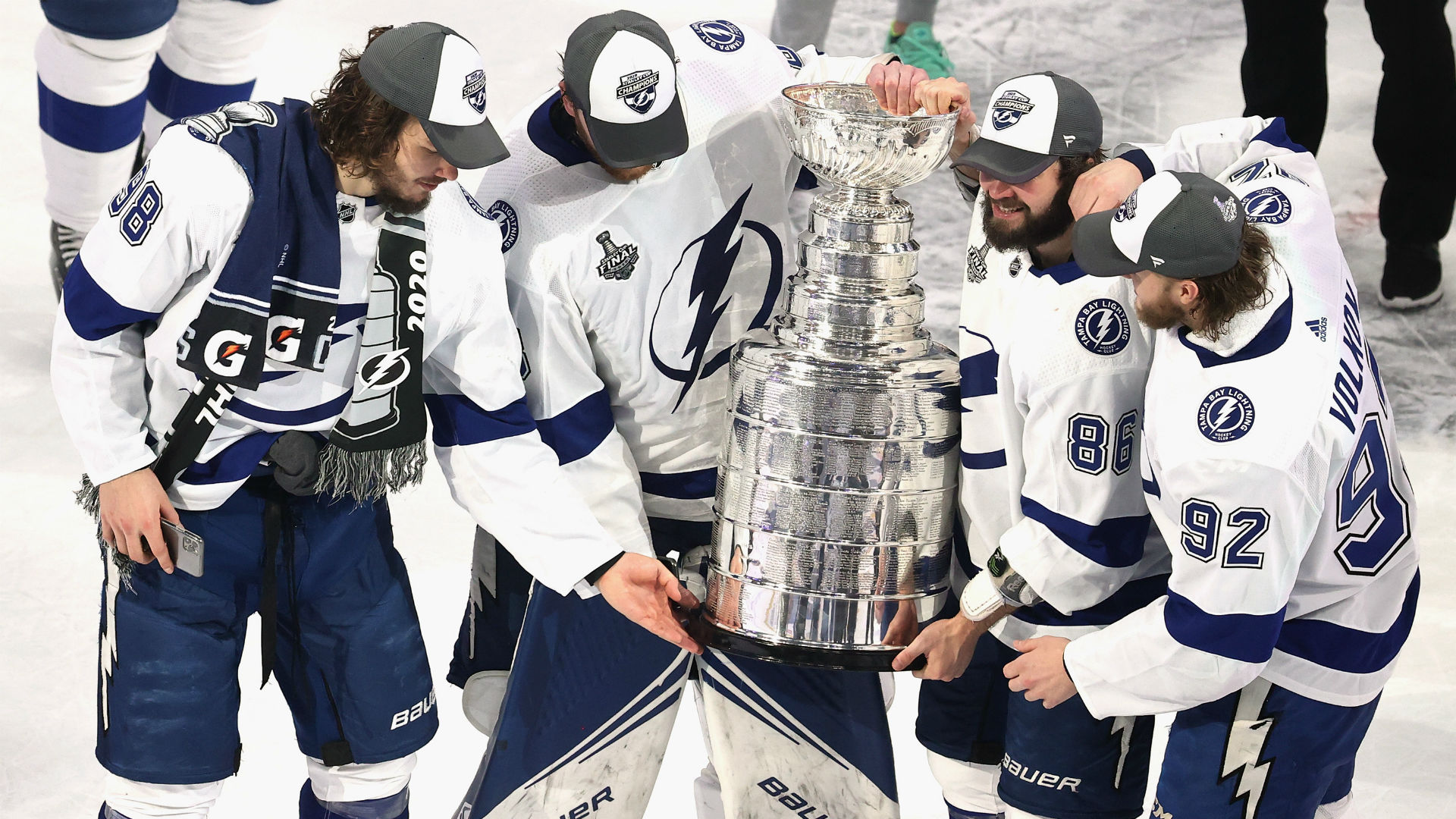 lightning-cup-092920-getty-ftr