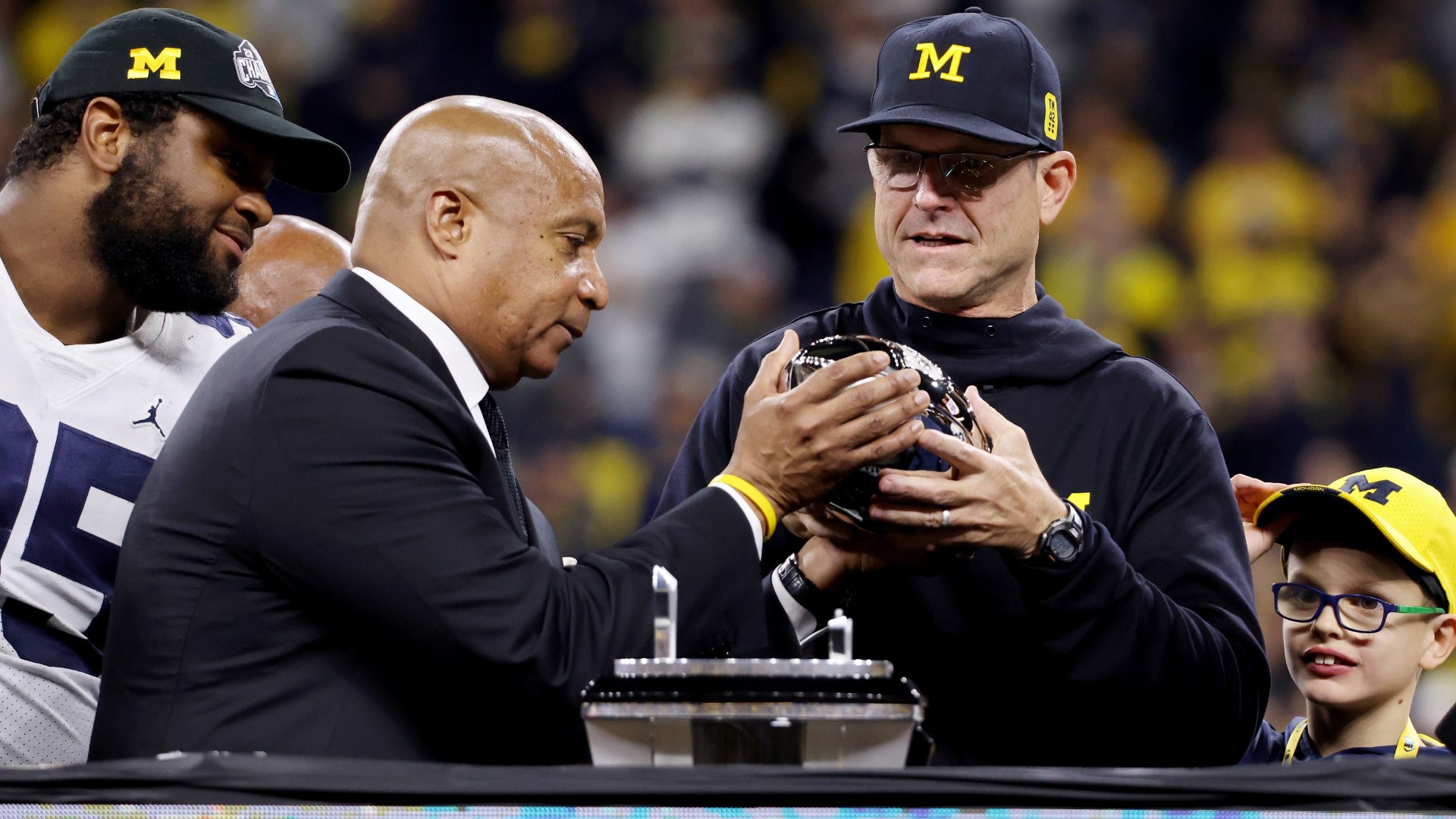 jim-harbaugh-12-5-getty.jpg