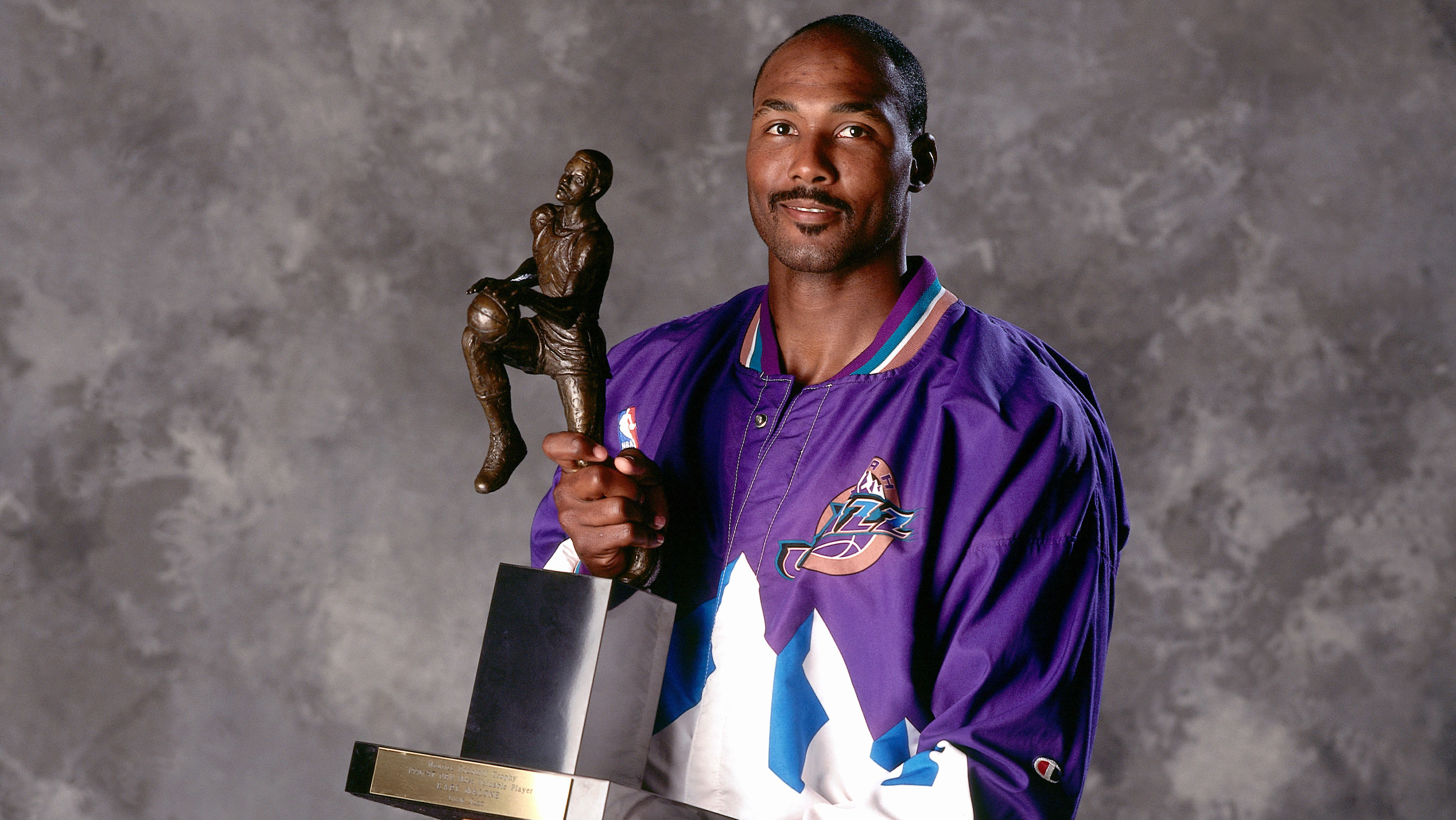 Karl Malone con su MVP